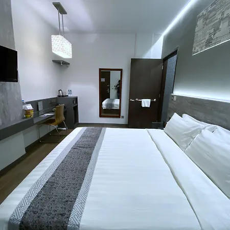 Bliss Hotel Singapore-3